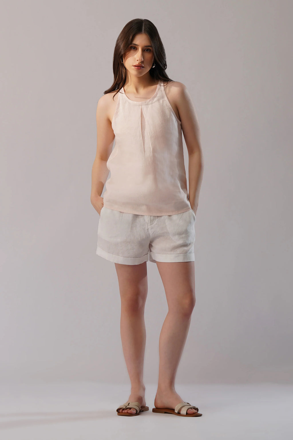 The Tailored Linen Short Effortless Summer Essential