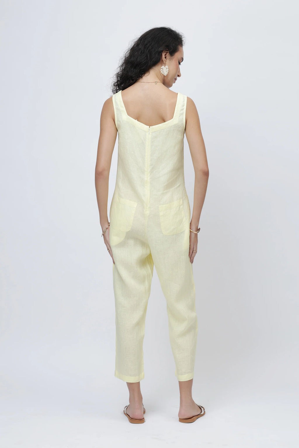 Modern Tailored Linen Jumpsuit A Perfect Travel Companion