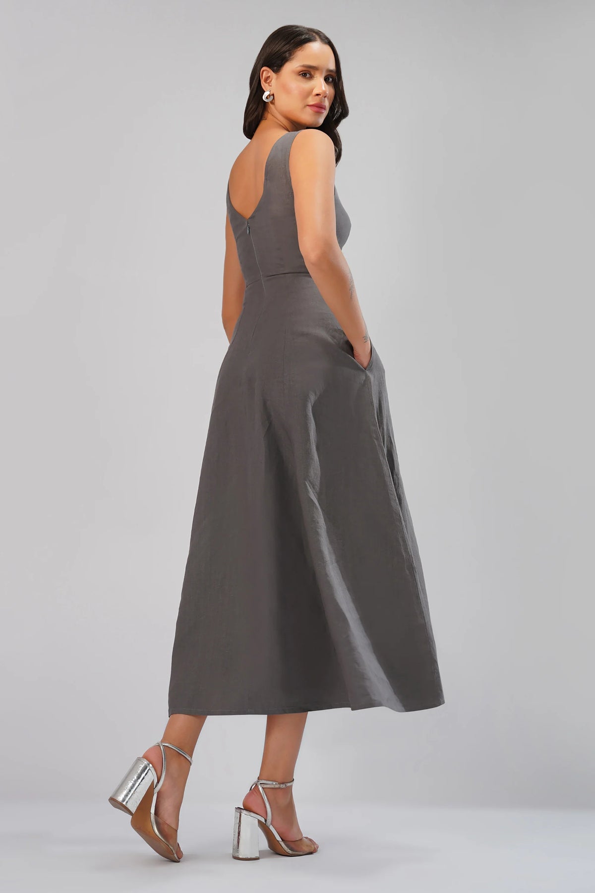 Sculpt Linen Midi Dress Sleeveless Boat Neck Dress with Front Slit