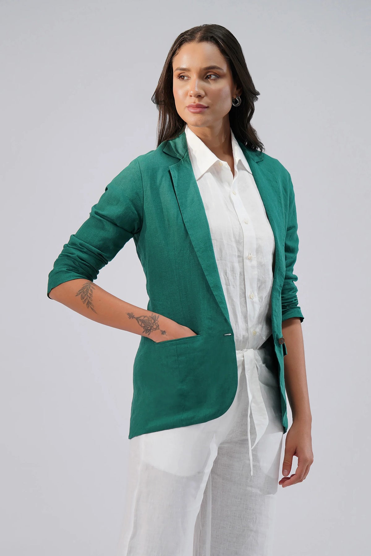 The Verde Tailored Linen Blazer Relaxed Fit European Linen Blazer for Effortless Layering
