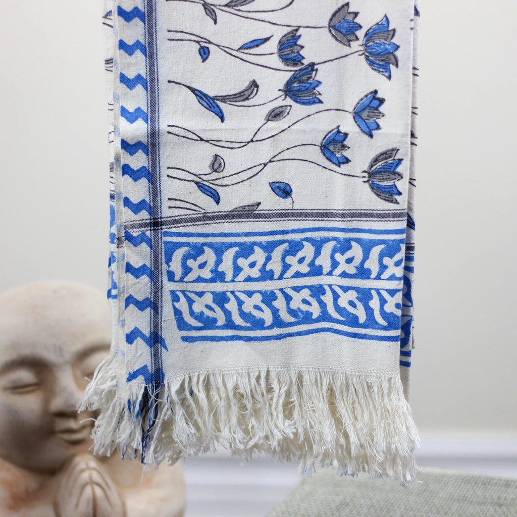 Hand Block Printed Handwoven Decorative Cotton Bath Towel White Blue 29x62