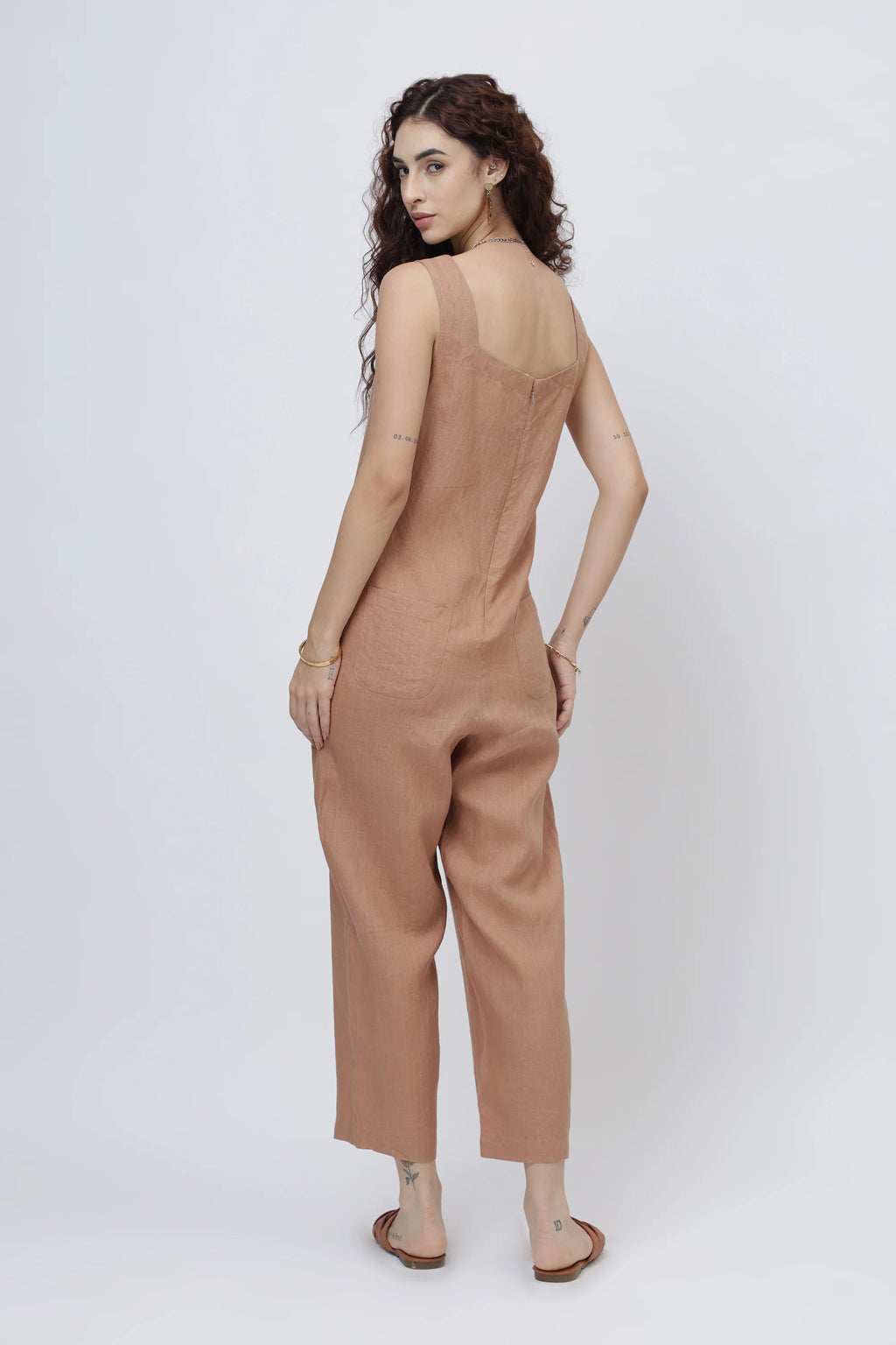 Modern Tailored Linen Jumpsuit A Perfect Travel Companion