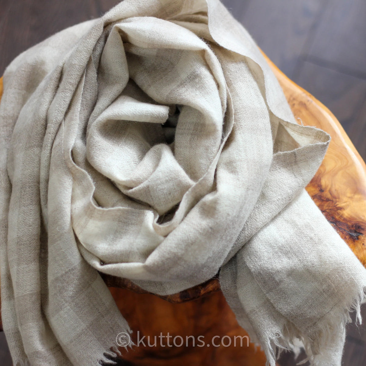 Pashmina Cashmere Scarf Soft Featherweight Pure Cashmere Wool from Ladakh Himalayas Cream 14x80