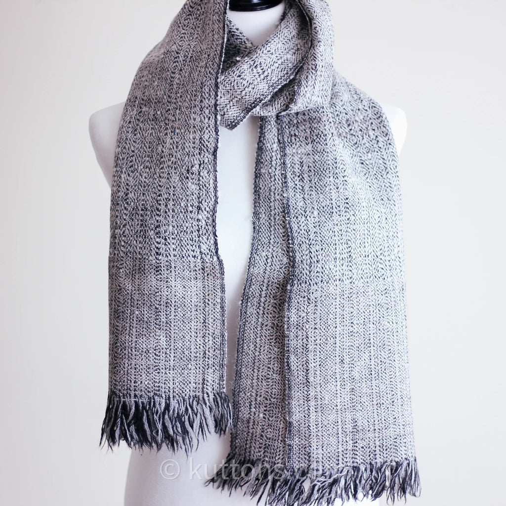 Himalayan Sheep Wool Scarf Handspun Handwoven in Ladakh Black White 145x67