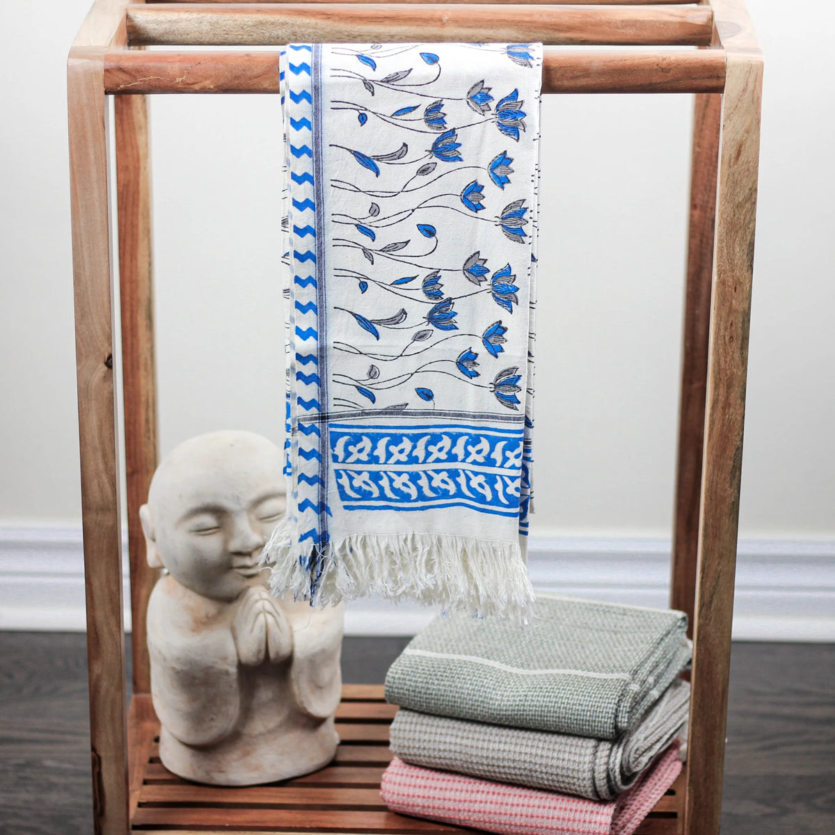 Hand Block Printed Handwoven Decorative Cotton Bath Towel White Blue 29x62