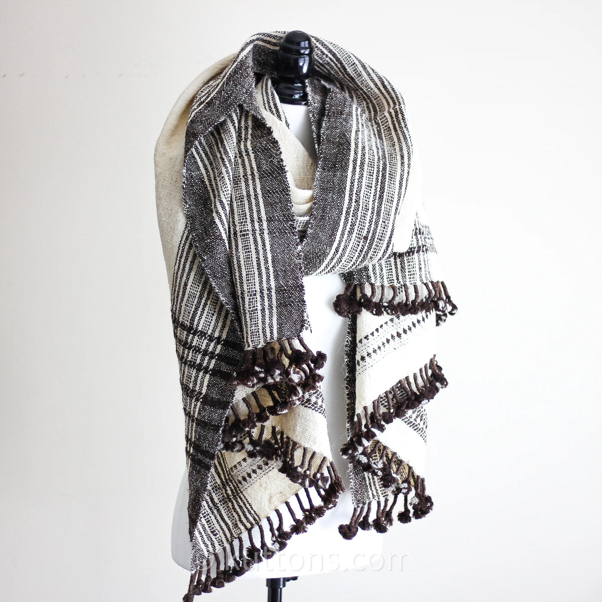 Nomadic Tribal Wrap Throw Handspun Handwoven Bhujodi Raw Wool Shawl Cream 36x84