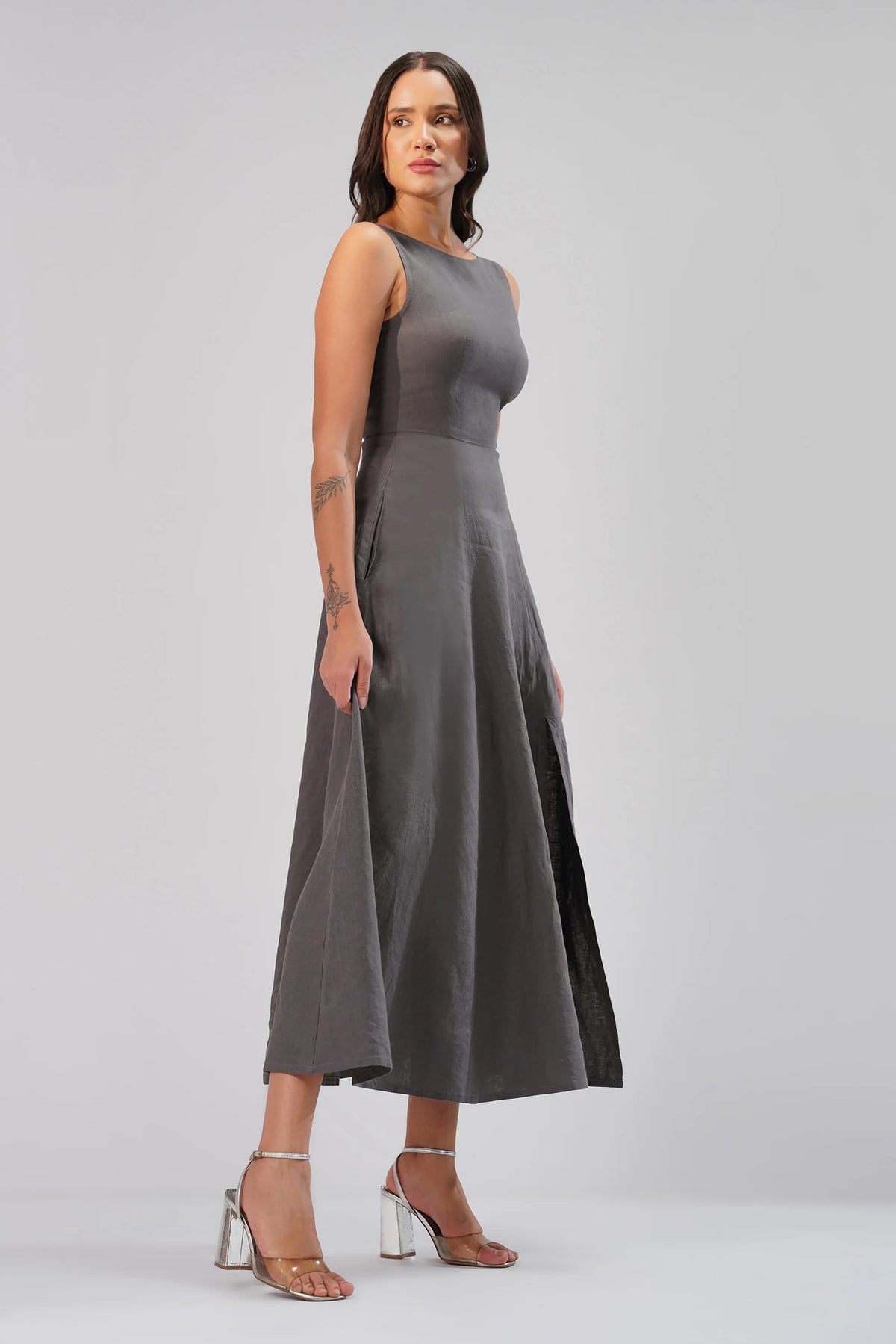 Sculpt Linen Midi Dress Sleeveless Boat Neck Dress with Front Slit