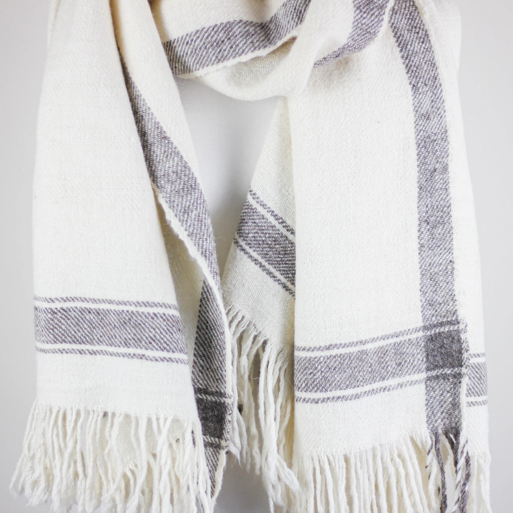 Handwoven Pure Himalayan Sheep Wool Shawl Rustic Warm Blanket White Cream 39x82